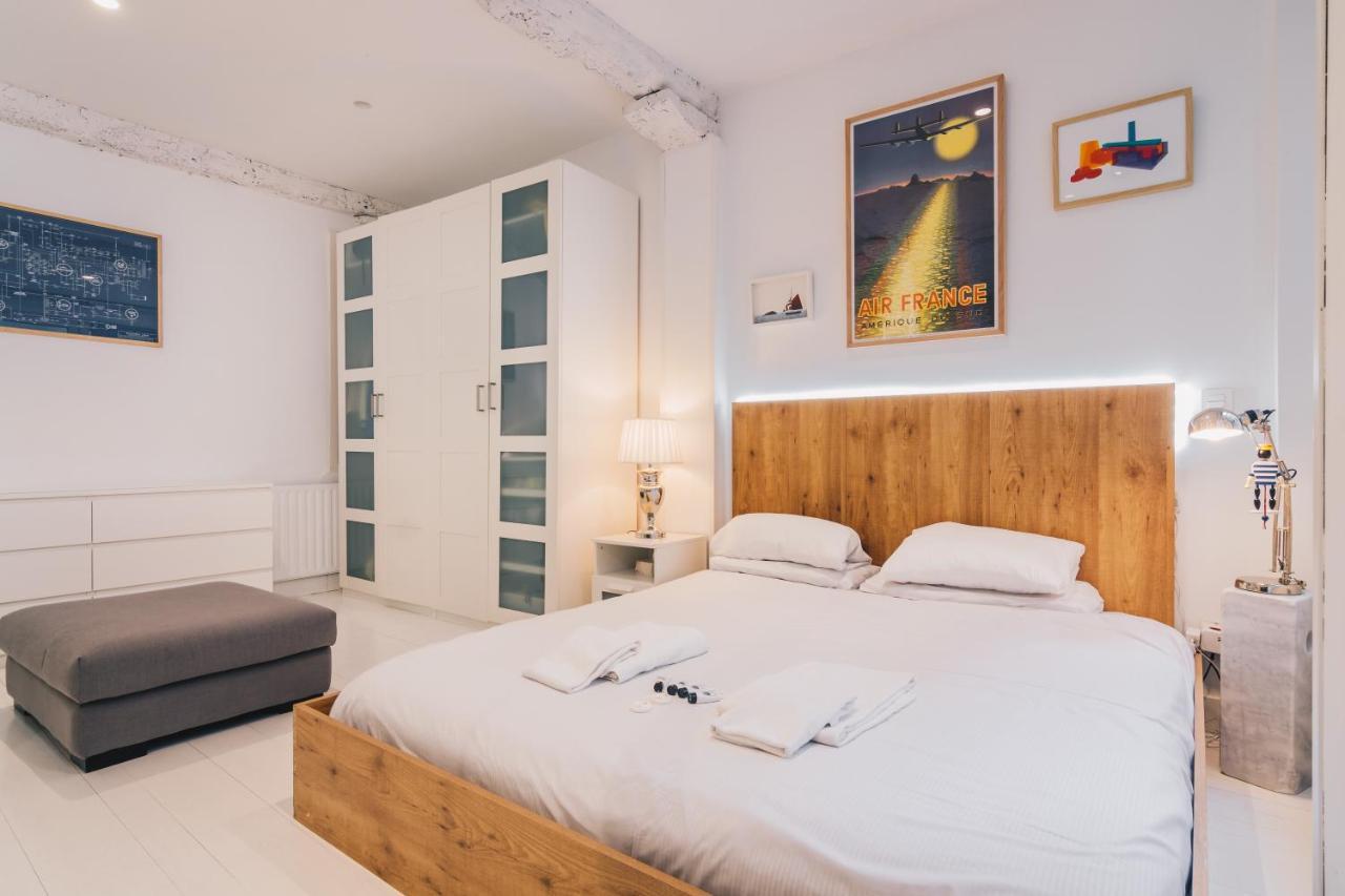 Plaza Nueva Apartment By People Rentals Bilbau Exterior foto
